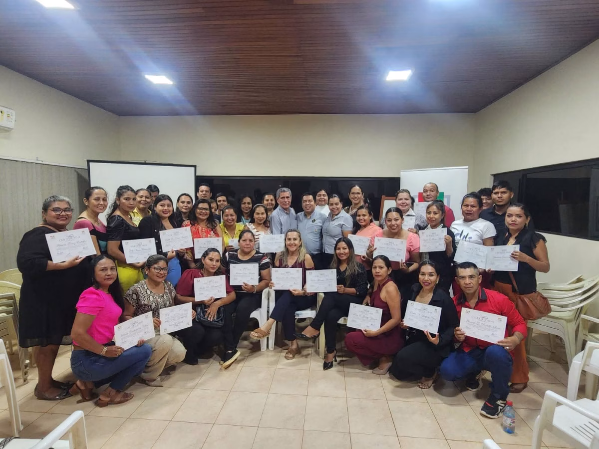 TED Beni reconoce a jueces, notarios y funcionarios del SERECÍ en Riberalta