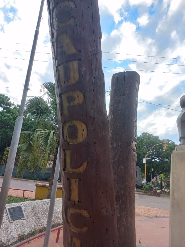 Concejal denuncia que monumento de mojones de primeras provincias benianas fueron usurpadas