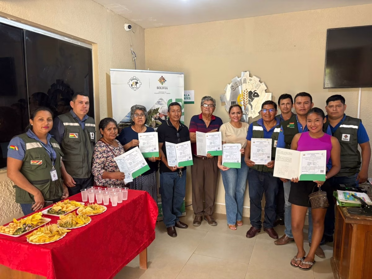 Senasag Beni entrega certificados de libre de brucelosis y tuberculosis bovina