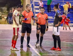 Árbitros benianos presentes en la Copa Pré Simón Bolívar de Futsal 2025