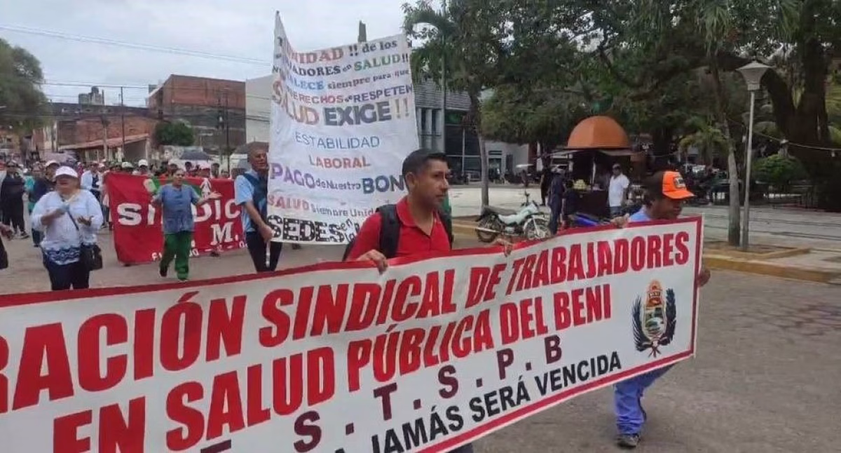 Trabajadores de salud del Beni vuelven a las movilizaciones por el pago de vacunación