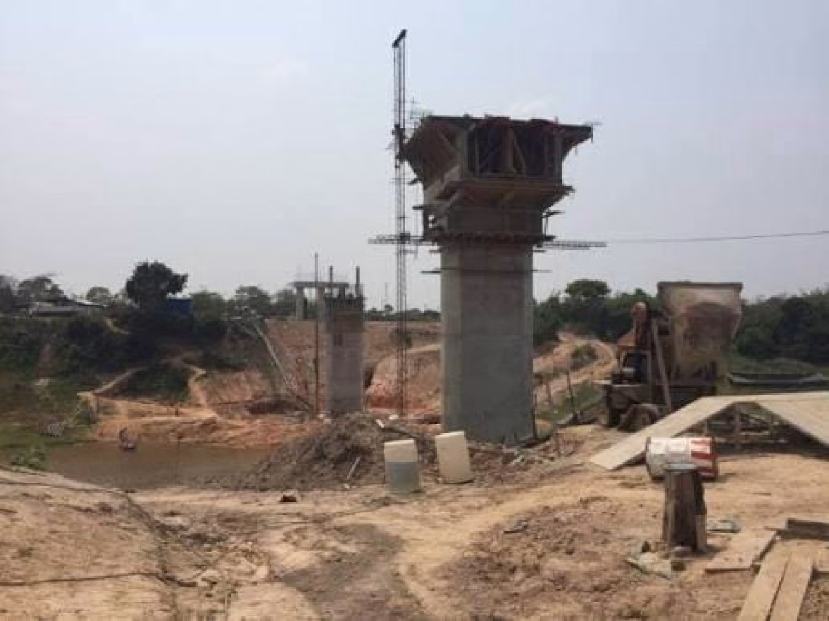 DENUNCIAN QUE EL PUENTE PIRINDIQUI SOBRE EL RÍO TIJAMUCHI ES UN PELIGRO
