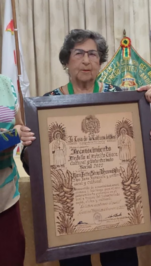 HOMENAJE MUJERES LÍDERES DEL BENI