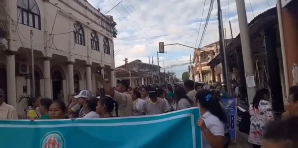 MAGISTERIO BENIANO MARCHA POR MEJORAS EDUCATIVAS Y ECONÓMICAS