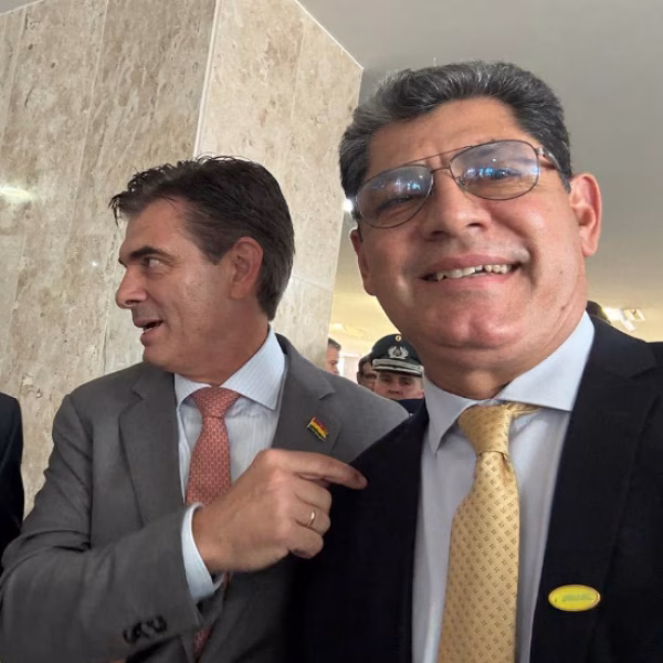 CUMBRE DEL 50-50: ¿QUÉ DEBE EXIGIR EL BENI AL PRESIDENTE PAZ?