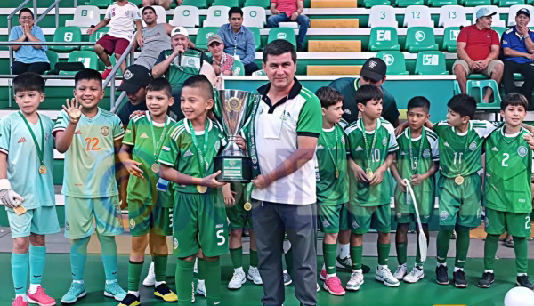 LA SELECCIÓN DEL BENI SUBCAMPEÓN EN EL PODIO DEL FUTSAL NACIONAL