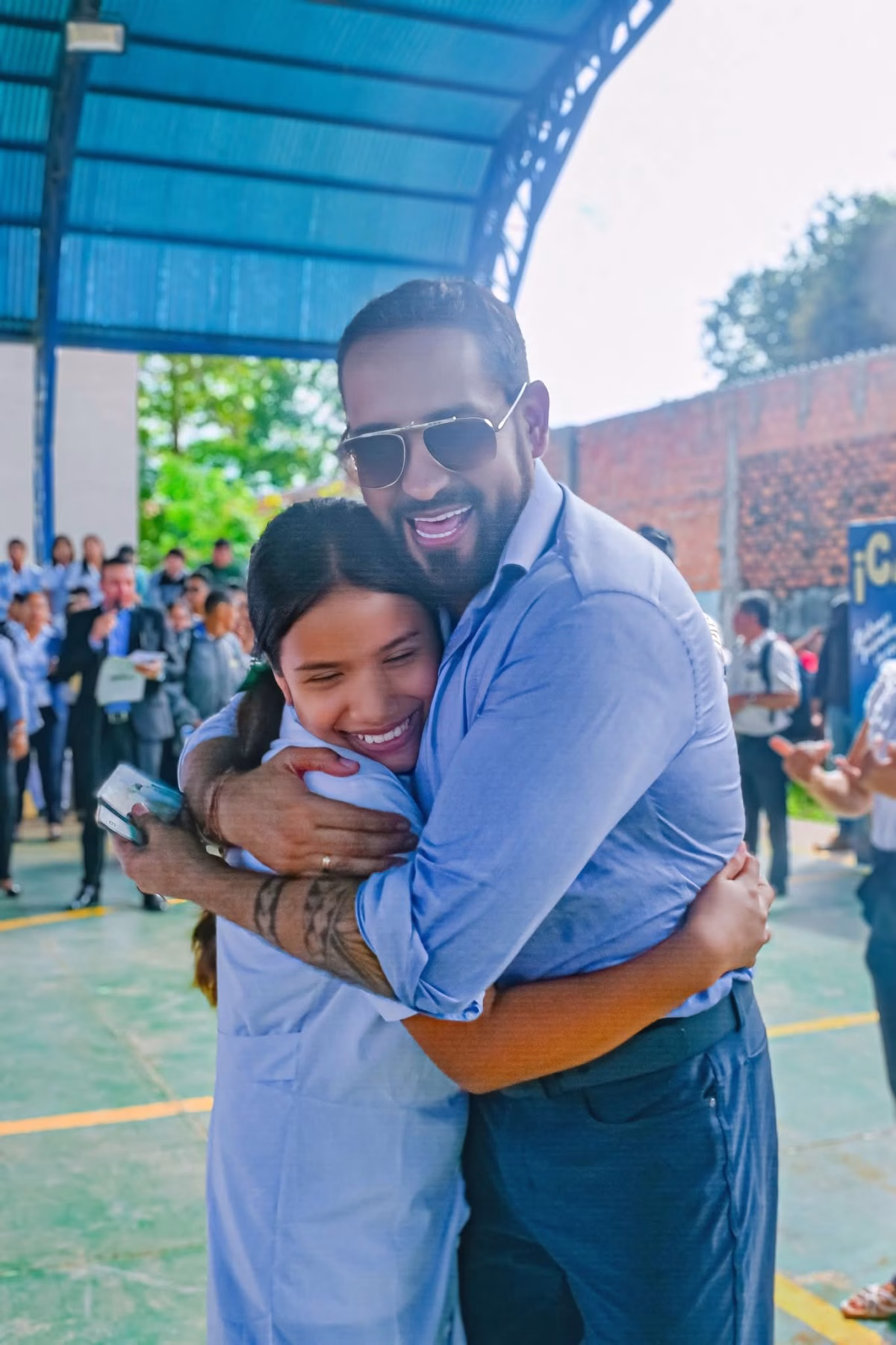 Alcalde Cámara garantiza el Capi Bono de Bs 300 y anuncia kioscos saludables en unidades educativas