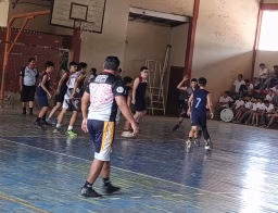 Básquetbol y voleibol definen a los campeones municipales Sub 14