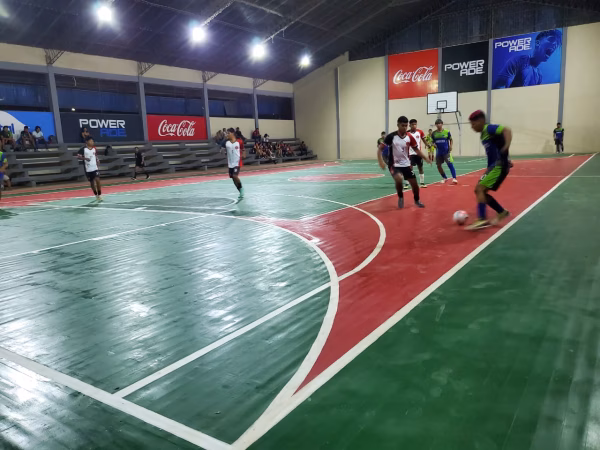 Reinauguran coliseo Las Pampitas para fortalecer el deporte en Trinidad